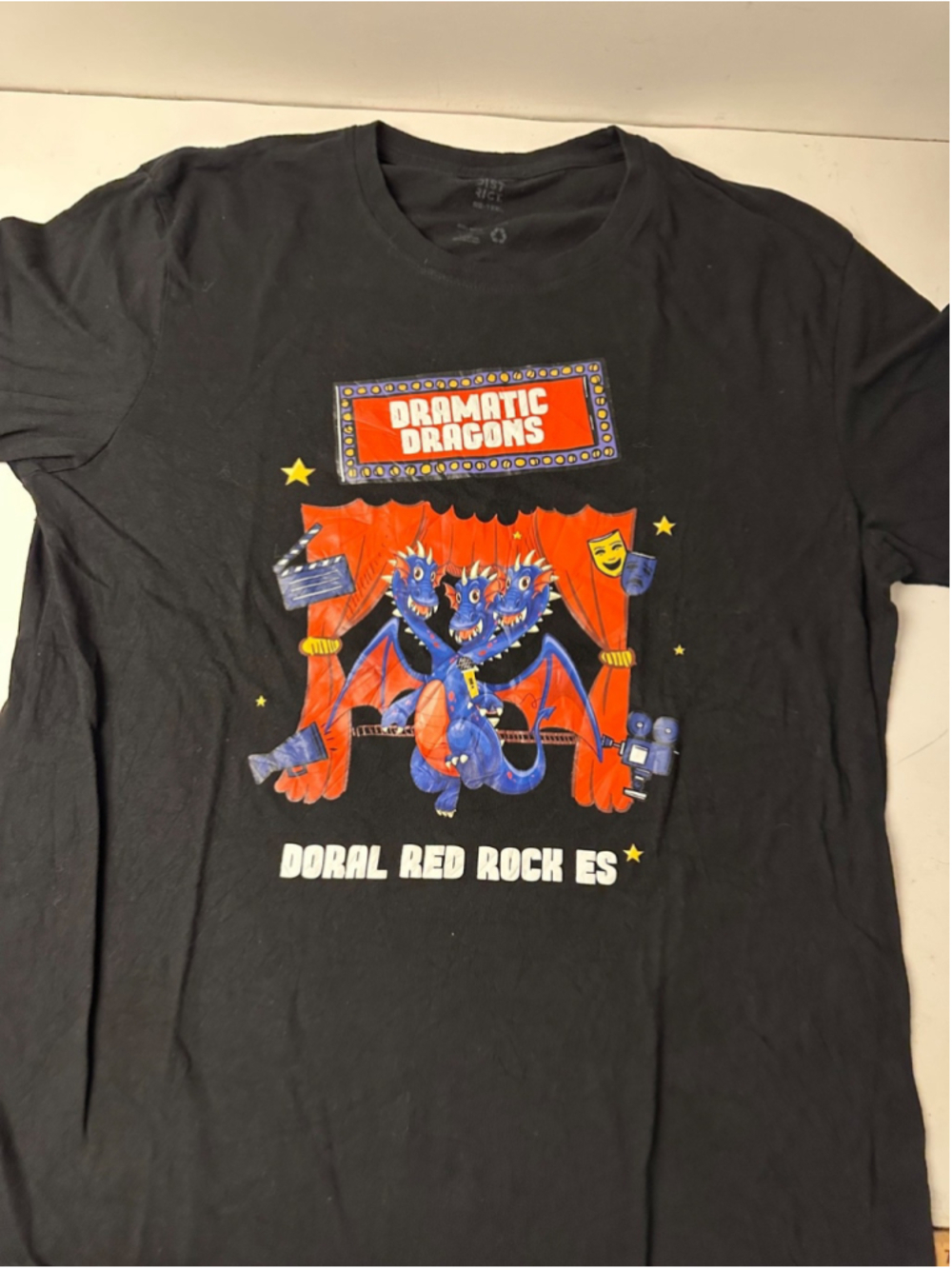 District Re-Tee Graphic Shirt Mens Large Black Dramatic Dragons Doral Red Rock